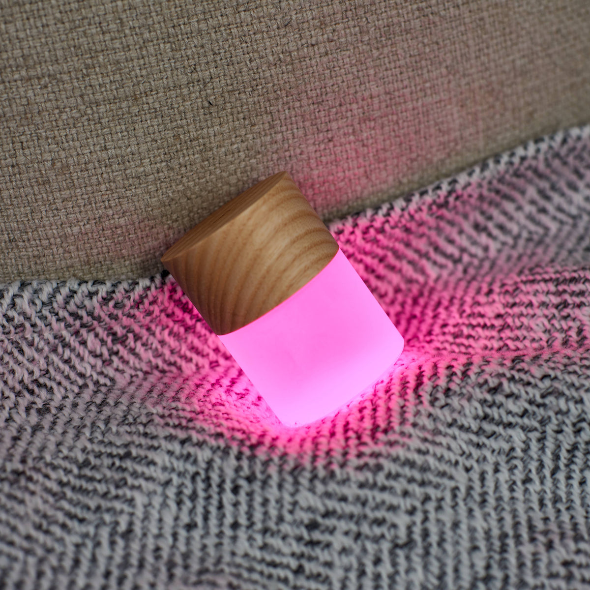 Lemelia Night Light: Black / Mini