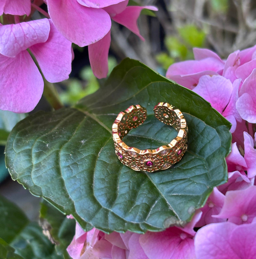18ct Gold Plated Cubic Zirconia Flower Lace Ring : Pink
