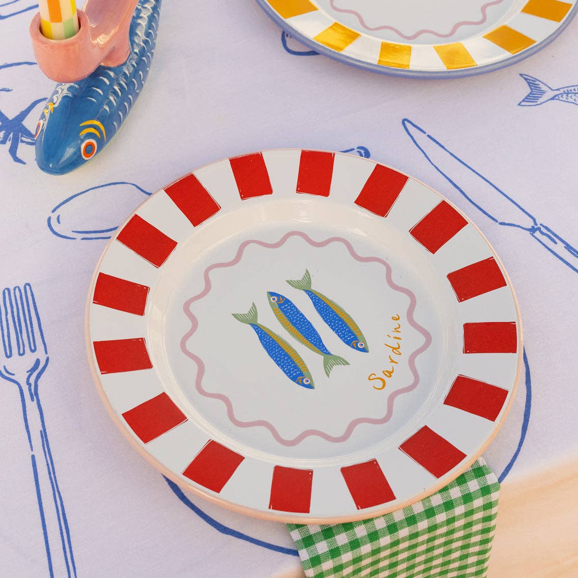 Bon Appetit Fish Enamel Plate