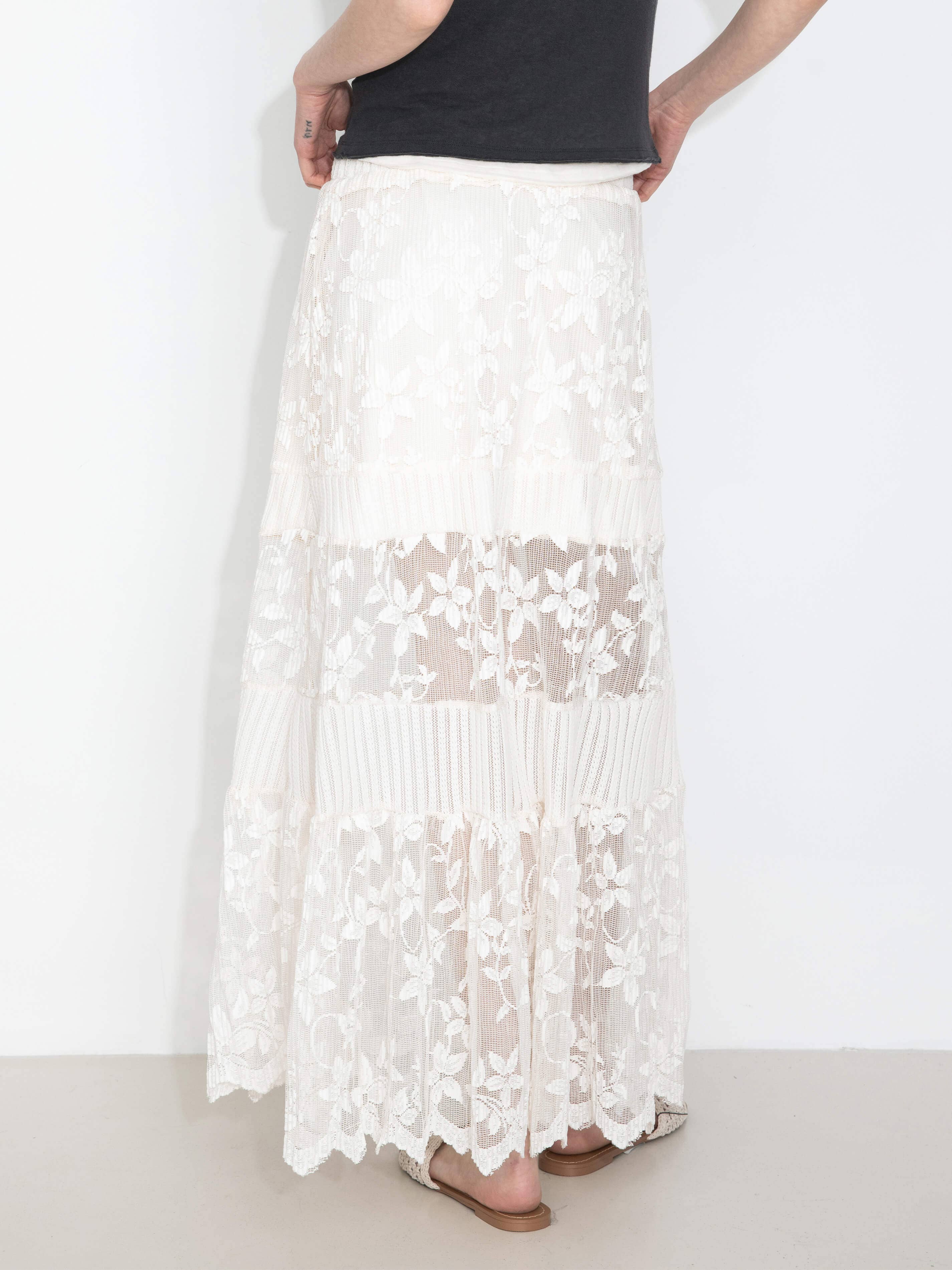 Textured Floral Print Lace Panel Skirt: FloralWhite / UN