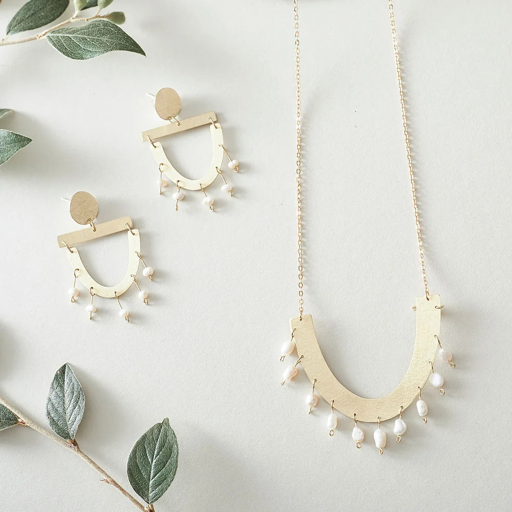 Pearl Arch Necklace