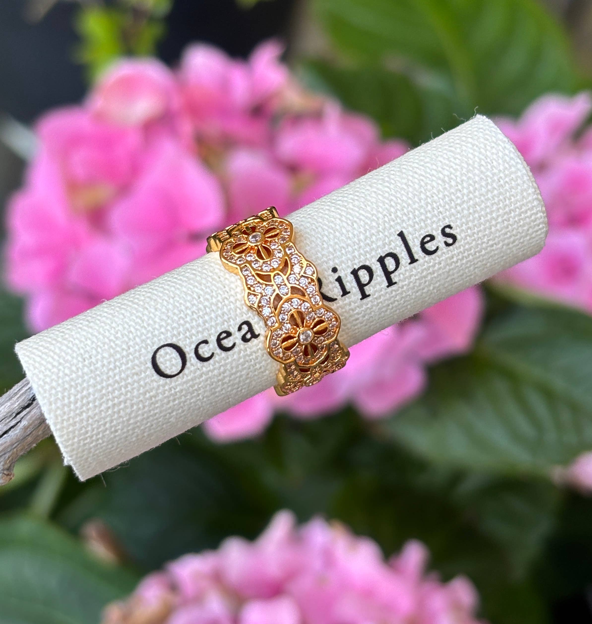 18ct Gold Plated Cubic Zirconia Flower Lace Ring : Pink