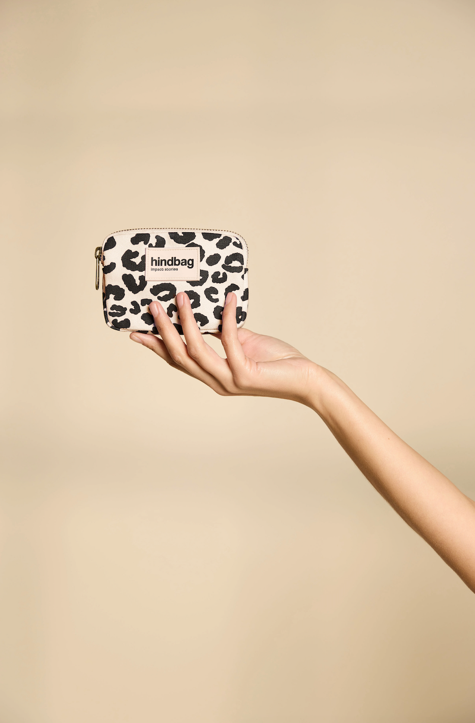 Lili Leopard Off-white coin purse