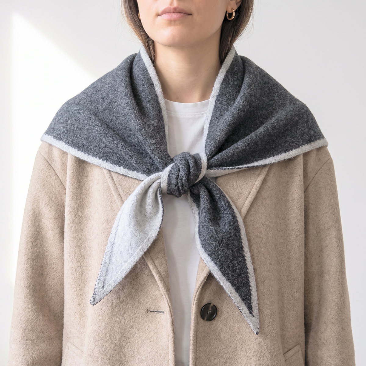 Contrast Trim Triangle Heavyweight Scarf in Dark Grey/Light Grey: One Size