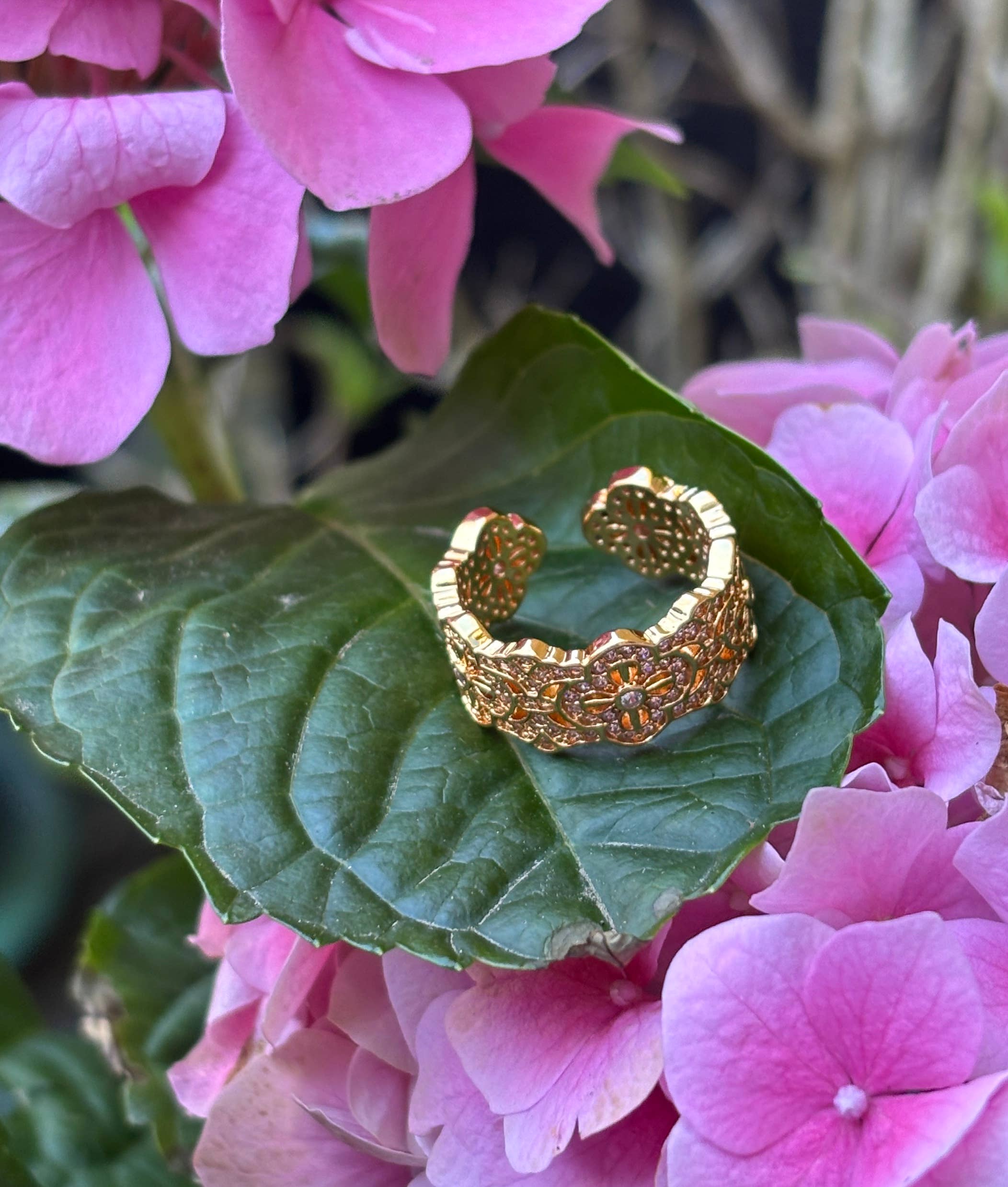 18ct Gold Plated Cubic Zirconia Flower Lace Ring : Pink