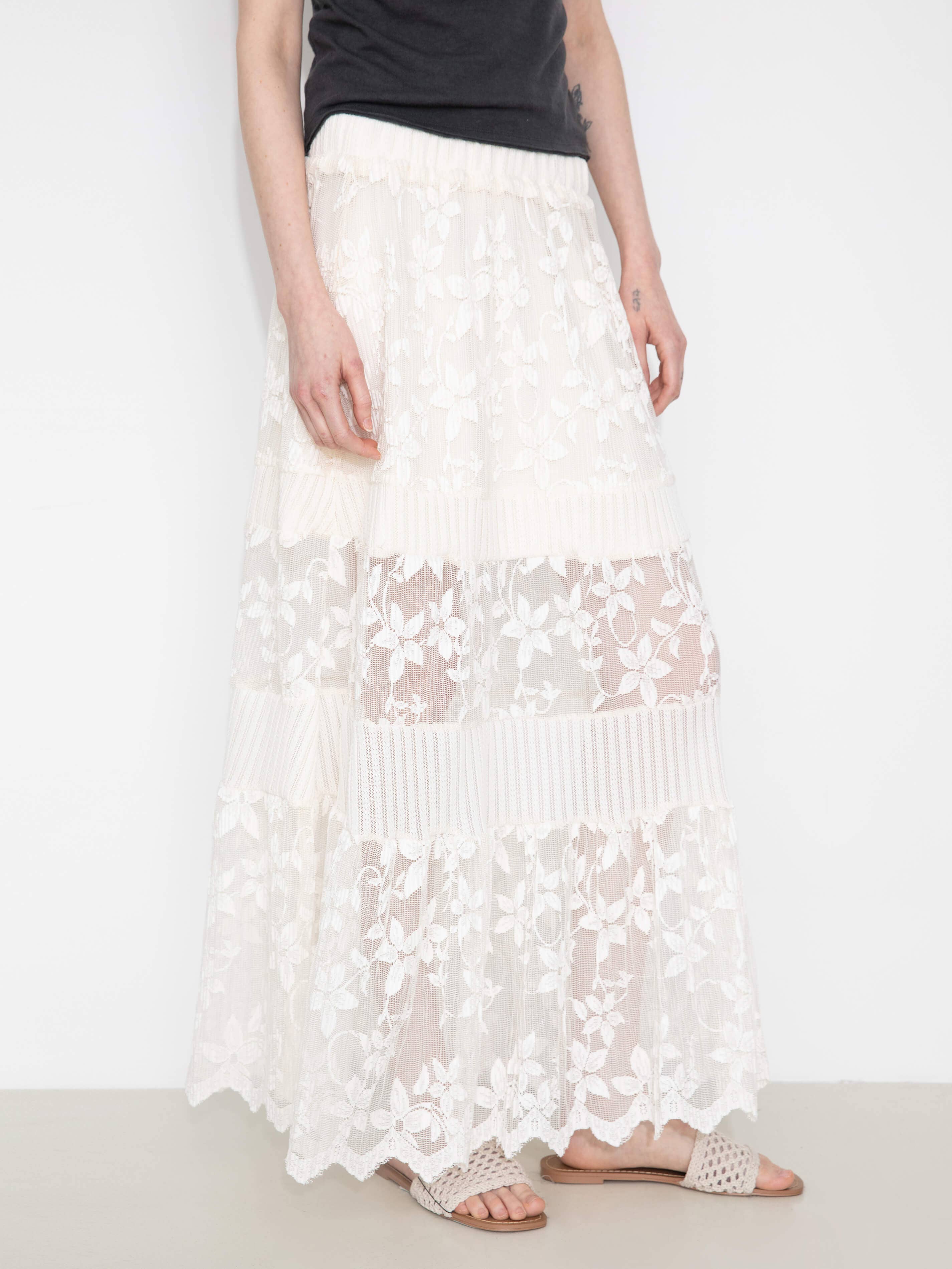 Textured Floral Print Lace Panel Skirt: FloralWhite / UN