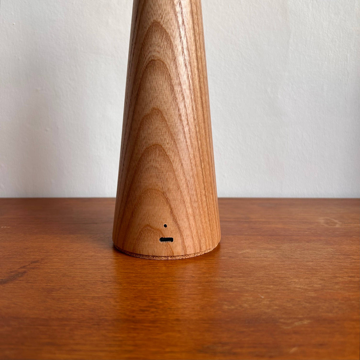 Smooth Beech style rechargeable touch lamp with rope shade : Rope drum