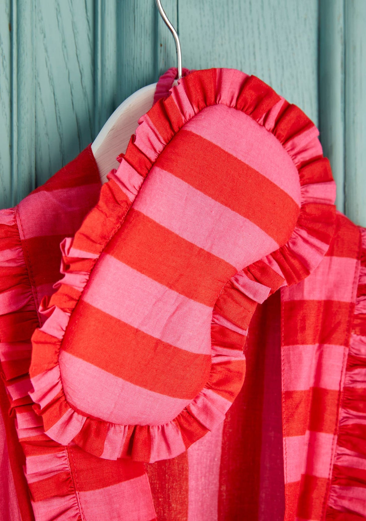 Bold Stripe Frill Eye Mask