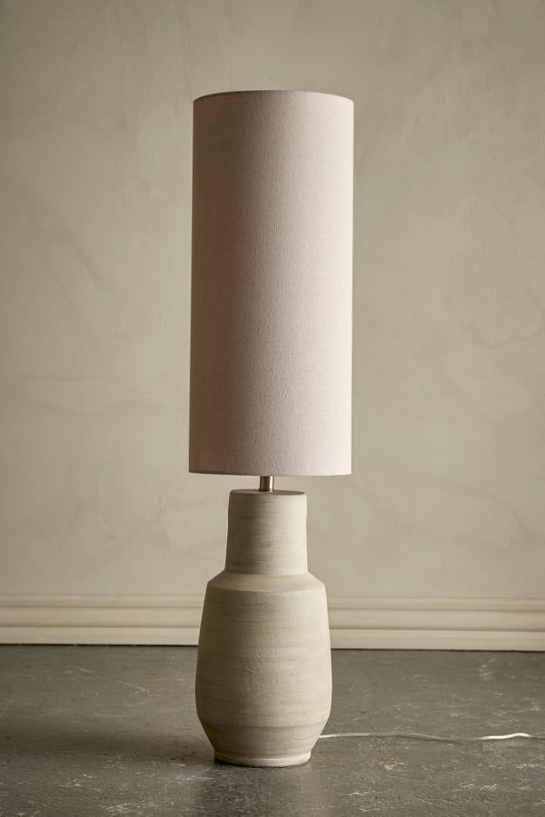 Linetta Floor Lamp, White, Stoneware
